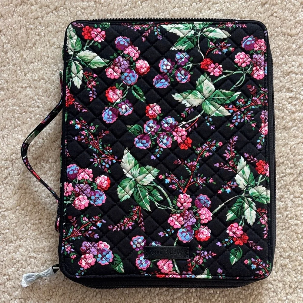NEW Vera Bradley Winter Berry Quilted Tablet Sleeve - Pink & Green Floral Print